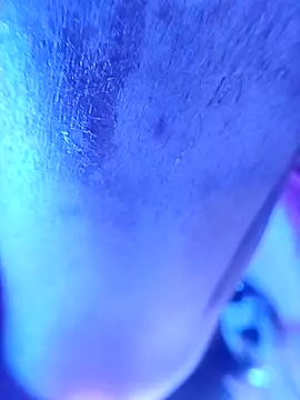 gurlnips online show from 09/28/25, 11:06