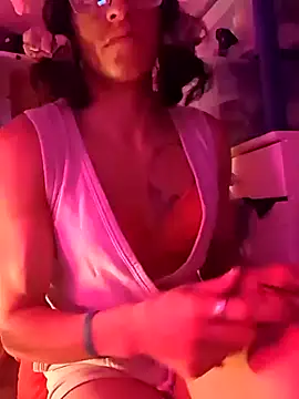 gurlnips online show from 10/15/25, 06:11