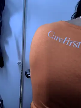 gurlnips online show from 02/05/26, 05:09