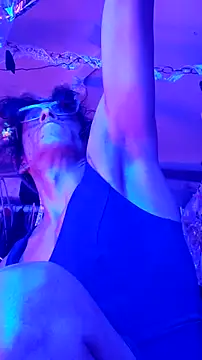 gurlnips online show from 10/13/25, 05:09