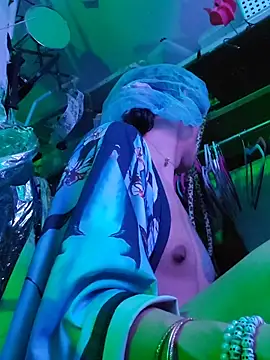 gurlnips online show from 01/14/26, 12:20