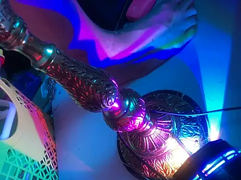 gurlnips online show from 09/30/25, 07:25