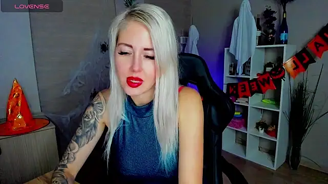 Mermaid N online show from 10/27/25, 01:39