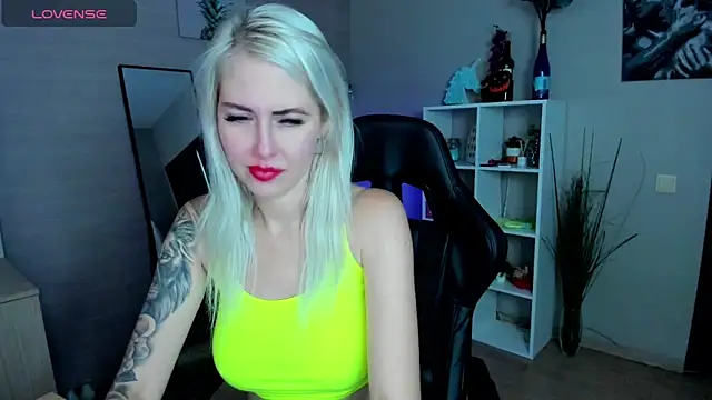 Mermaid N online show from 10/23/25, 01:59