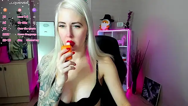 Mermaid N online show from 04/01/26, 01:30