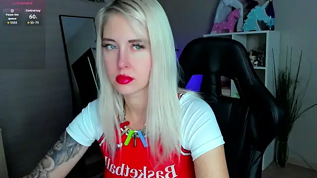 Mermaid N online show from 11/20/25, 01:39