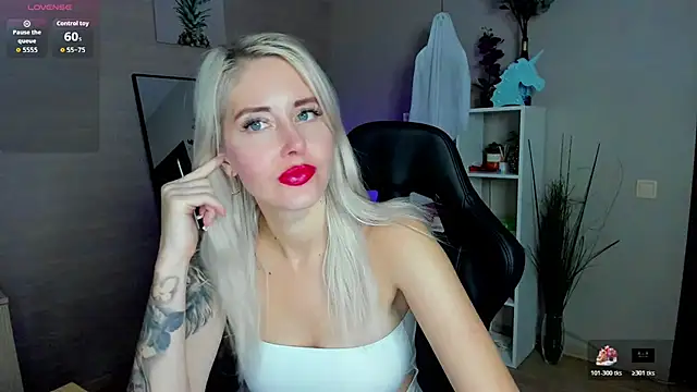 Mermaid N online show from 11/12/25, 01:32