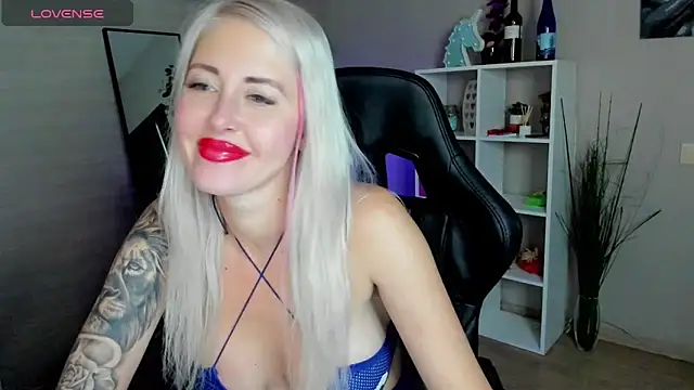 Snapshot of Mermaid_N chatting on 10/07/25, 01:50 Mermaid N online show from 10/07/25, 01:50