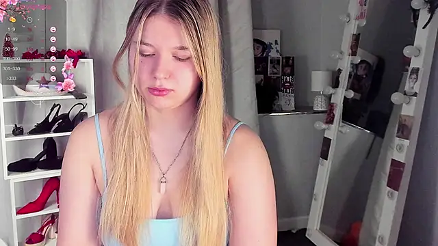 Rebecca Kelly online show from 02/13/26, 02:33