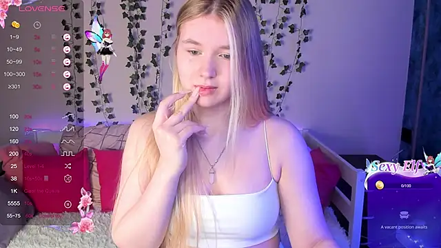 Snapshot of Rebecca_Kelly chatting on 03/20/25, 04:20 Rebecca Kelly online show from 03/20/25, 04:20