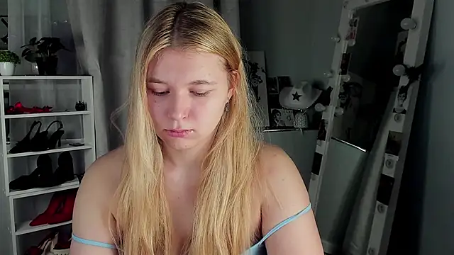 Snapshot of Rebecca_Kelly chatting on 11/25/25, 04:13 Rebecca Kelly online show from 11/25/25, 04:13