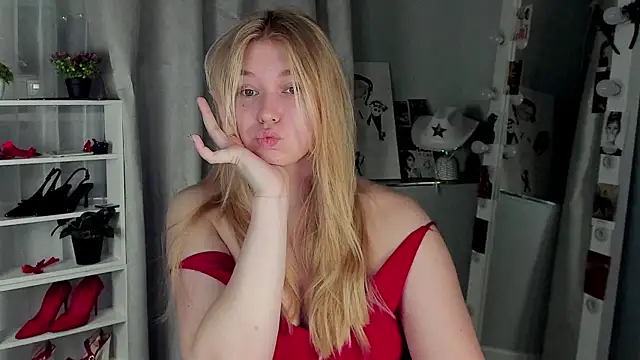 Snapshot of Rebecca_Kelly chatting on 11/21/25, 02:32 Rebecca Kelly online show from 11/21/25, 02:32