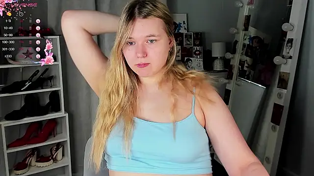 Rebecca Kelly online show from 02/03/26, 06:33