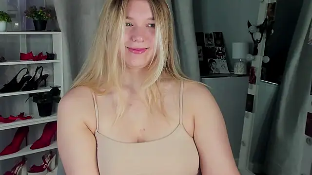 Snapshot of Rebecca_Kelly chatting on 10/20/25, 02:02 Rebecca Kelly online show from 10/20/25, 02:02