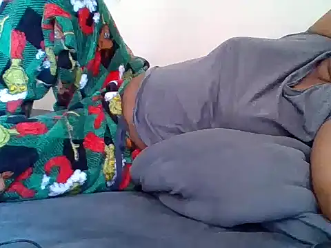 XOXO NATASHALUCKY online show from 06/07/26, 11:04