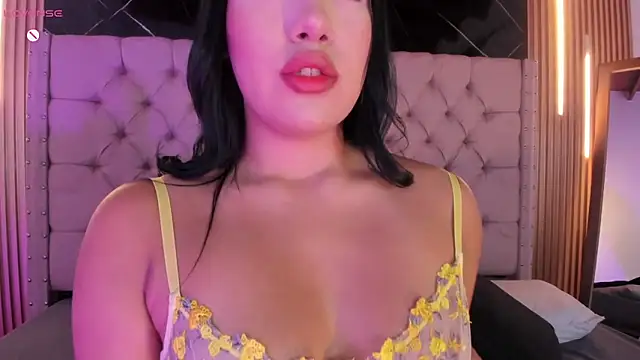 ShanellBlack online show from 12/04/25, 04:44