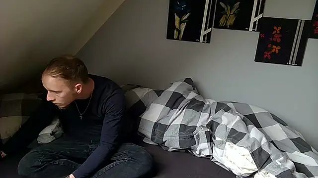 Qmaster69 online show from 03/04/25, 02:53