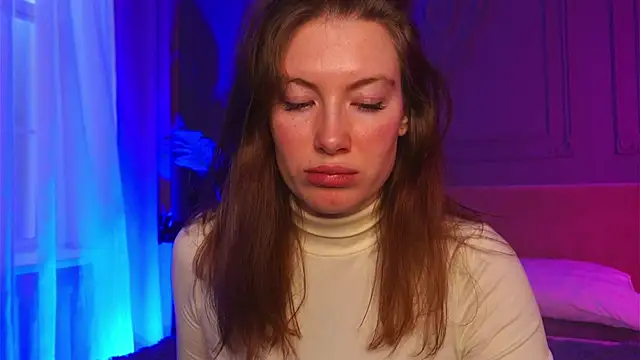 Snapshot of Liv_Fay chatting on 10/04/25, 02:40 Liv Fay online show from 10/04/25, 02:40