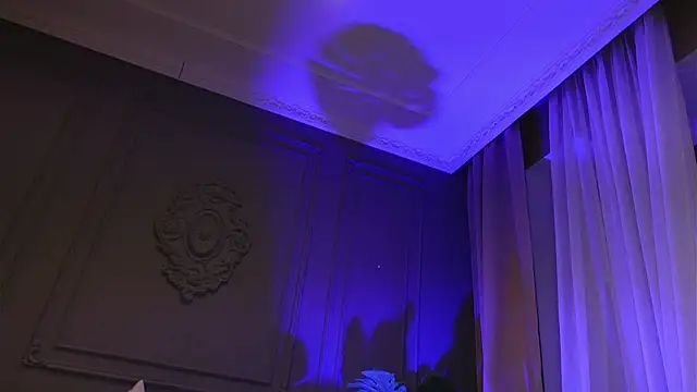 Liv Fay online show from 04/18/26, 07:18