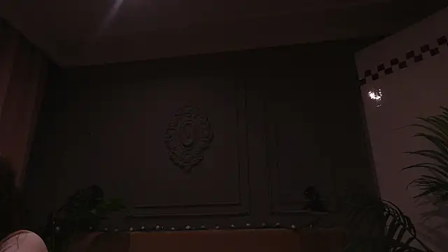 Liv Fay online show from 12/18/25, 02:10