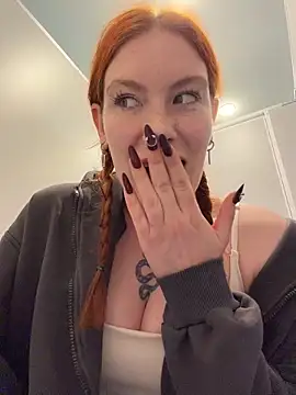 Liv Fay online show from 03/11/26, 03:39