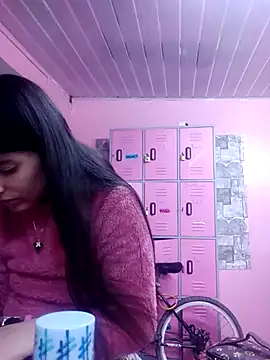 Snapshot of sailor_moon07 chatting on 03/21/25, 01:56 sailor moon07 online show from 03/21/25, 01:56