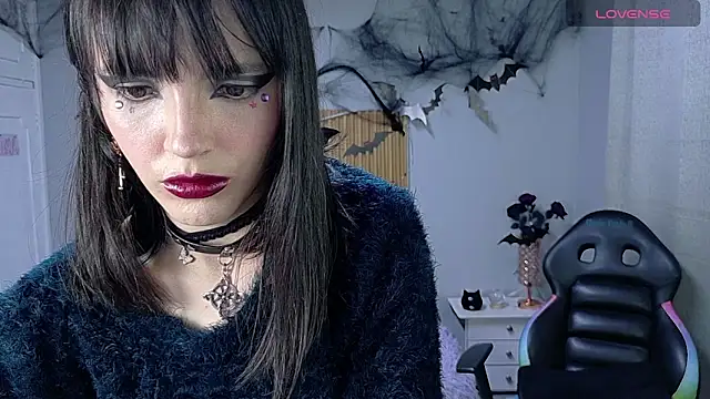 Snapshot of sailor_moon07 chatting on 10/08/25, 04:58 sailor moon07 online show from 10/08/25, 04:58