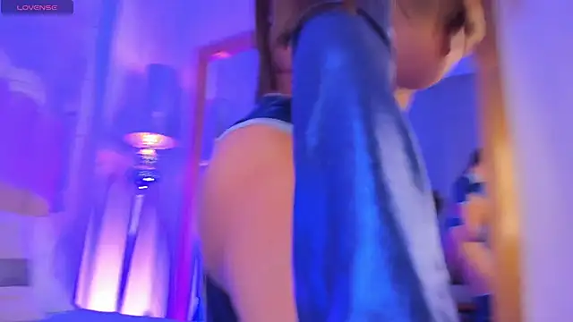 Snapshot of Iara_Smith1 chatting on 01/11/26, 11:50 Iara Smith1 online show from 01/11/26, 11:50