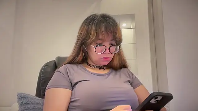 Pinkyrose111 online show from 04/30/26, 10:47