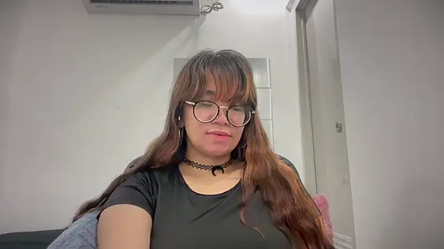 Pinkyrose111 online show from 05/02/26, 03:56