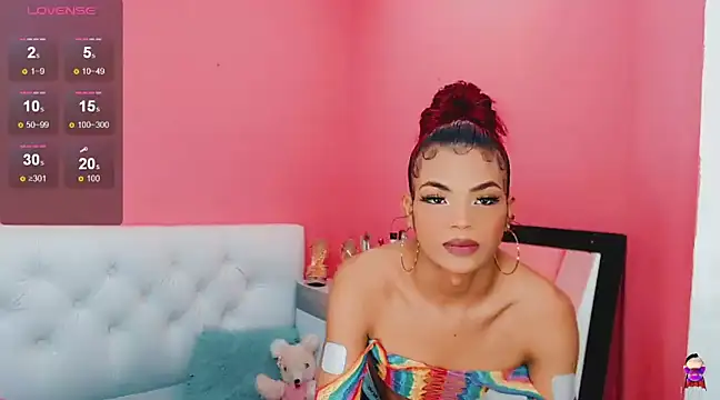 alexa-xxx- online show from 03/22/25, 09:34
