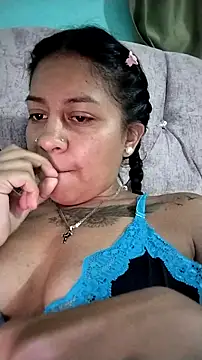 Tiphanydirty3 online show from 10/17/25, 04:16