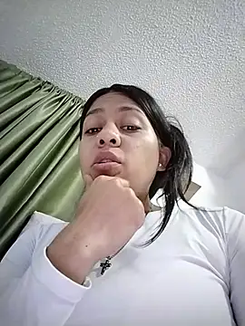 Tiphanydirty3 online show from 07/12/26, 03:40