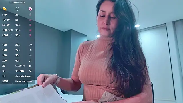 AndreaGomez88 online show from 11/05/25, 02:25