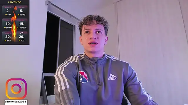 DerekOlsen online show from 10/23/25, 02:43