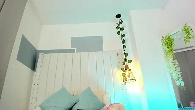 Snapshot of hannah_gray chatting on 10/03/25, 11:12 hannah gray online show from 10/03/25, 11:12