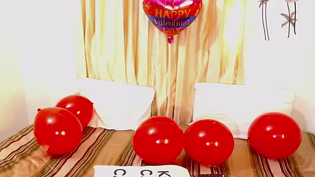 NahomyAndrews online show from 02/14/26, 03:56