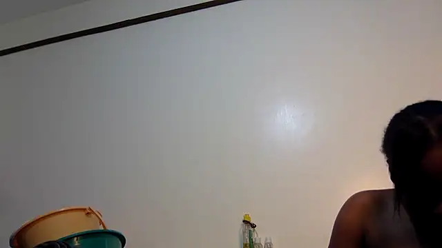 creamyjuices01 online show from 04/19/26, 05:58
