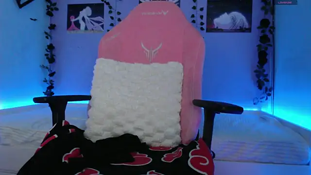 Snapshot of Scarlettsrorm chatting on 03/10/25, 05:11 Scarlettsrorm online show from 03/10/25, 05:11