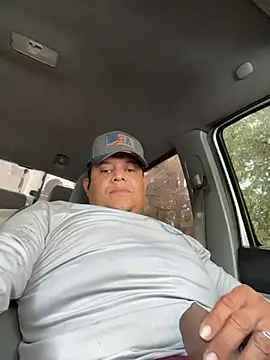 Snapshot of gorion1 chatting on 11/18/25, 03:48 gorion1 online show from 11/18/25, 03:48