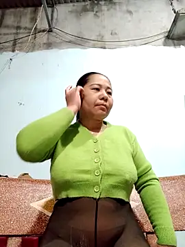 Queen 18200 online show from 02/03/26, 10:04