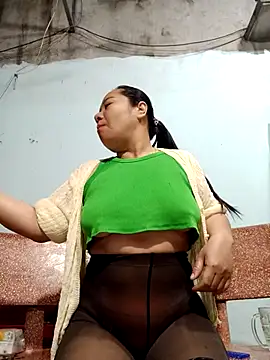 Queen 18200 online show from 03/13/26, 10:26