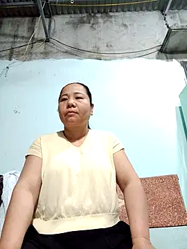 Queen 18200 online show from 03/22/26, 09:38