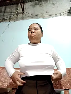 Queen 18200 online show from 12/18/25, 10:13