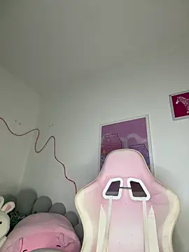 Tsuki-moon online show from 03/05/25, 12:49