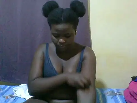 Snapshot of elukh4499 chatting on 10/03/25, 10:39 elukh4499 online show from 10/03/25, 10:39