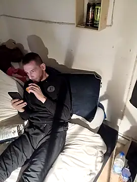 SInfiniSensation1 online show from 12/21/24, 10:40