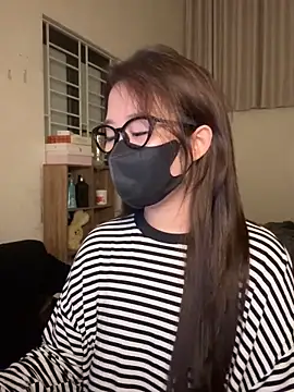 Jenni nana online show from 04/24/26, 04:09