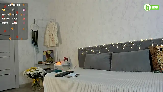 pretty yong cat online show from 11/27/25, 04:18