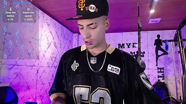 DrakeNeumann online show from 11/14/25, 03:32